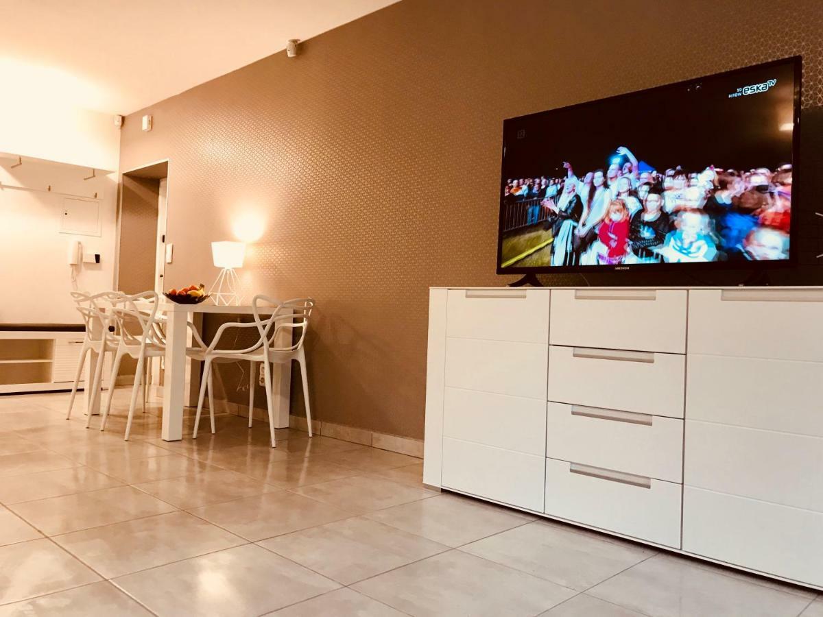 Apartamenty Aleksandry Apartament Przy Parku シフィノウイシチェ エクステリア 写真